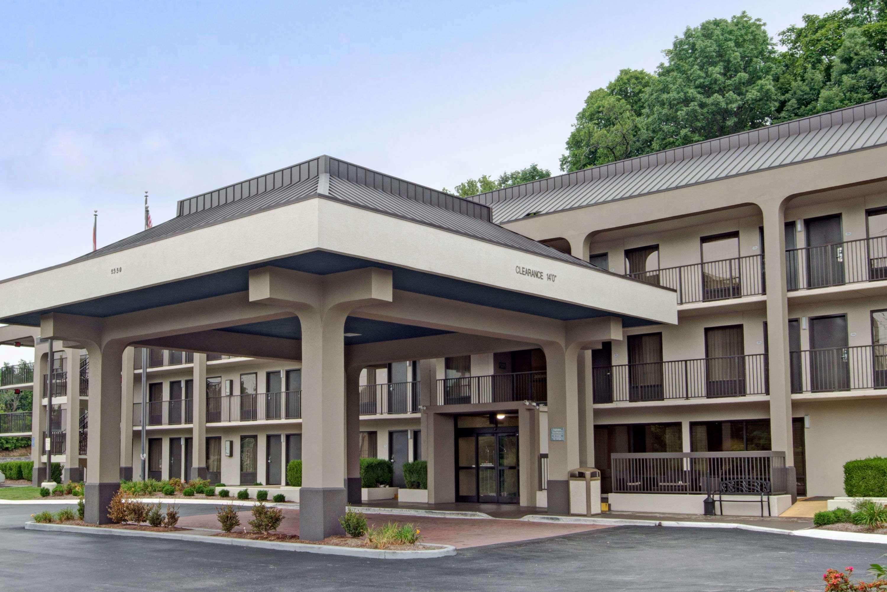 Baymont By Wyndham Nashville Airport Bagian luar foto