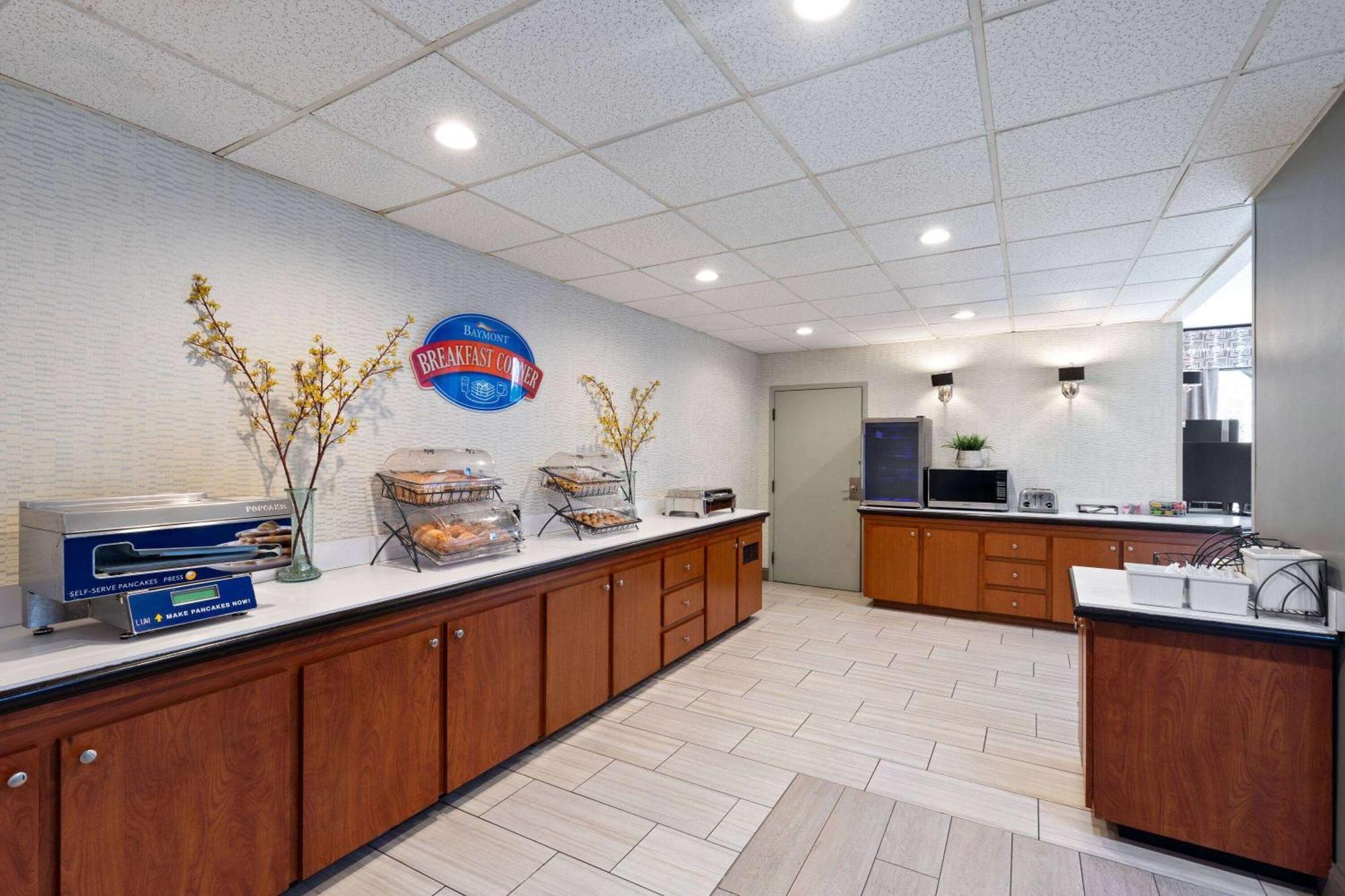 Baymont By Wyndham Nashville Airport Bagian luar foto