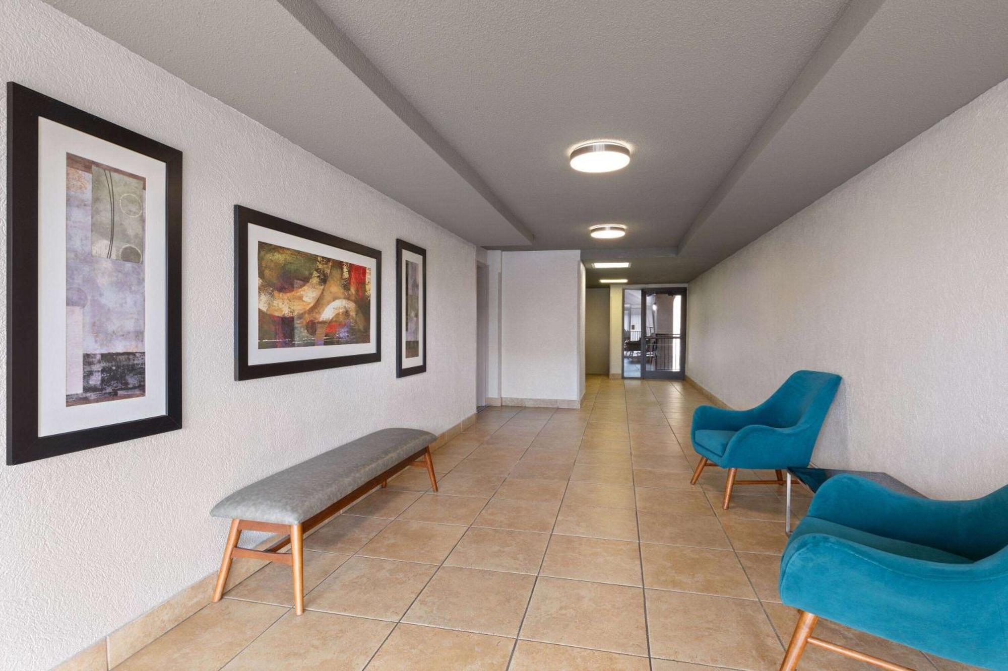 Baymont By Wyndham Nashville Airport Bagian luar foto