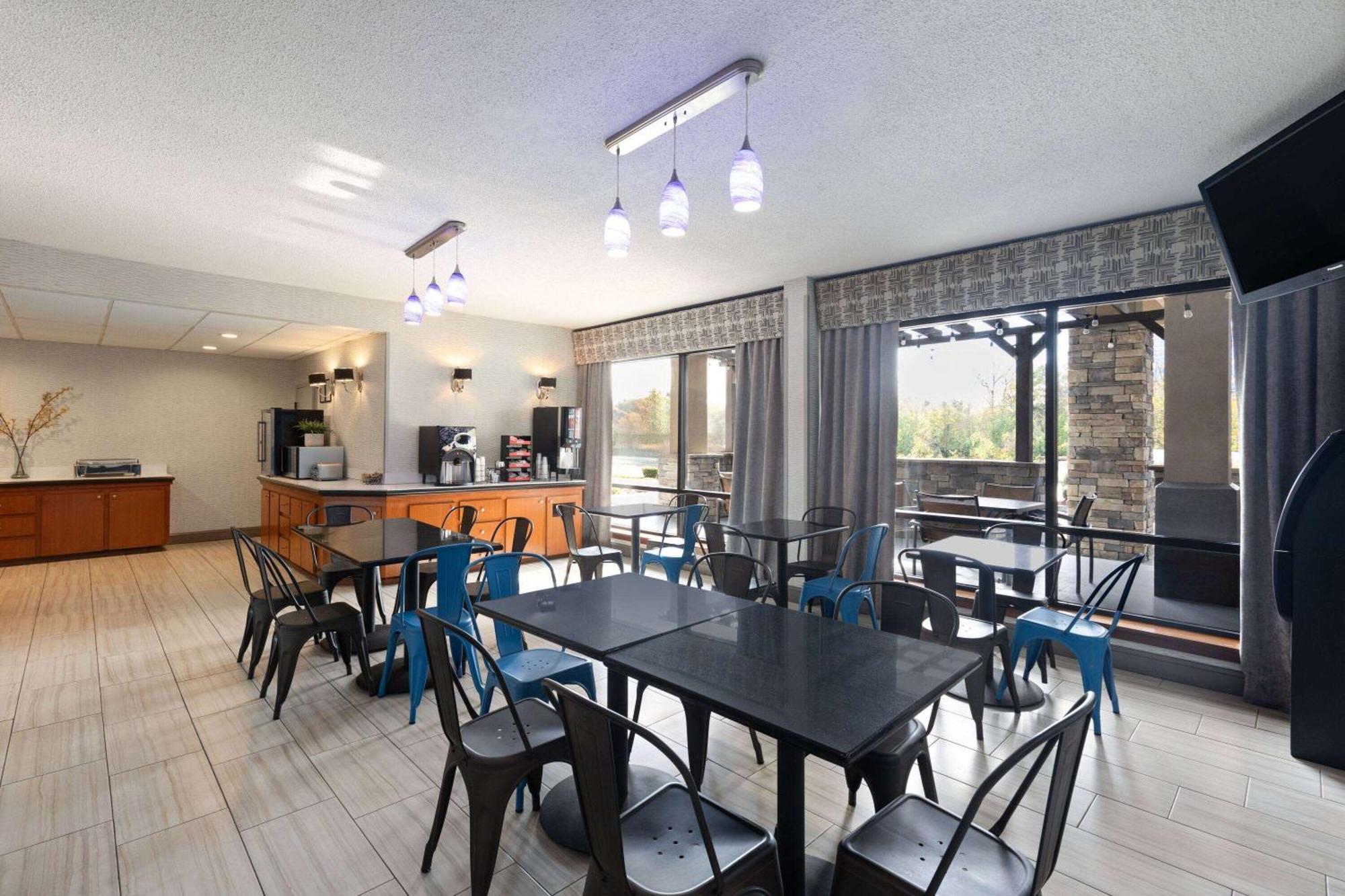 Baymont By Wyndham Nashville Airport Bagian luar foto