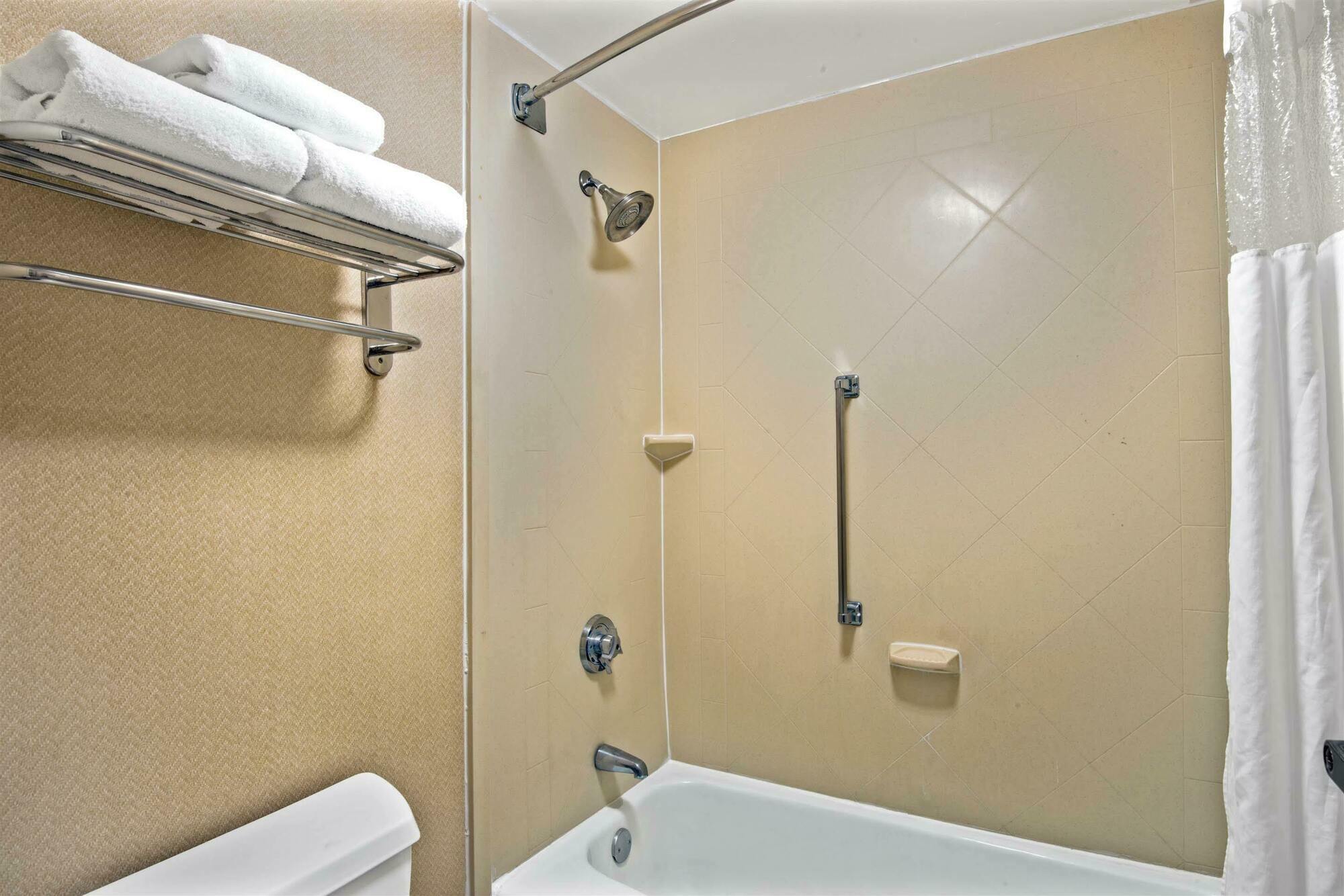 Baymont By Wyndham Nashville Airport Bagian luar foto