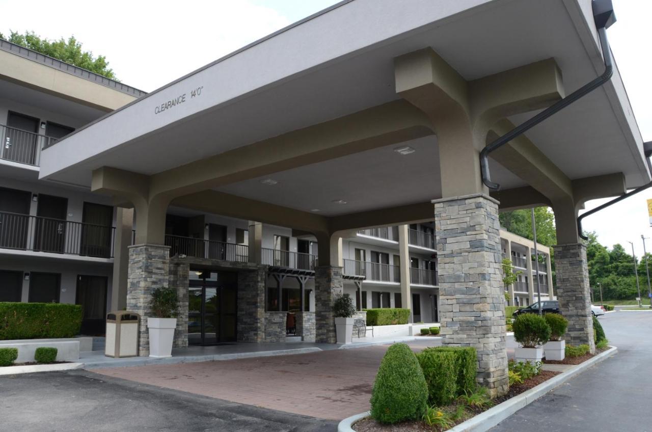 Baymont By Wyndham Nashville Airport Bagian luar foto